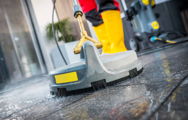 Best Deck Cleaning Services  in Linwood, PA