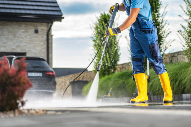 Best Garage Pressure Washing  in Linwood, PA